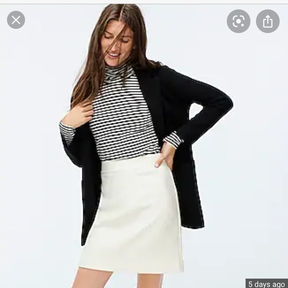 Princess mini skirt in Double-serge wool - Picture 6 of 6